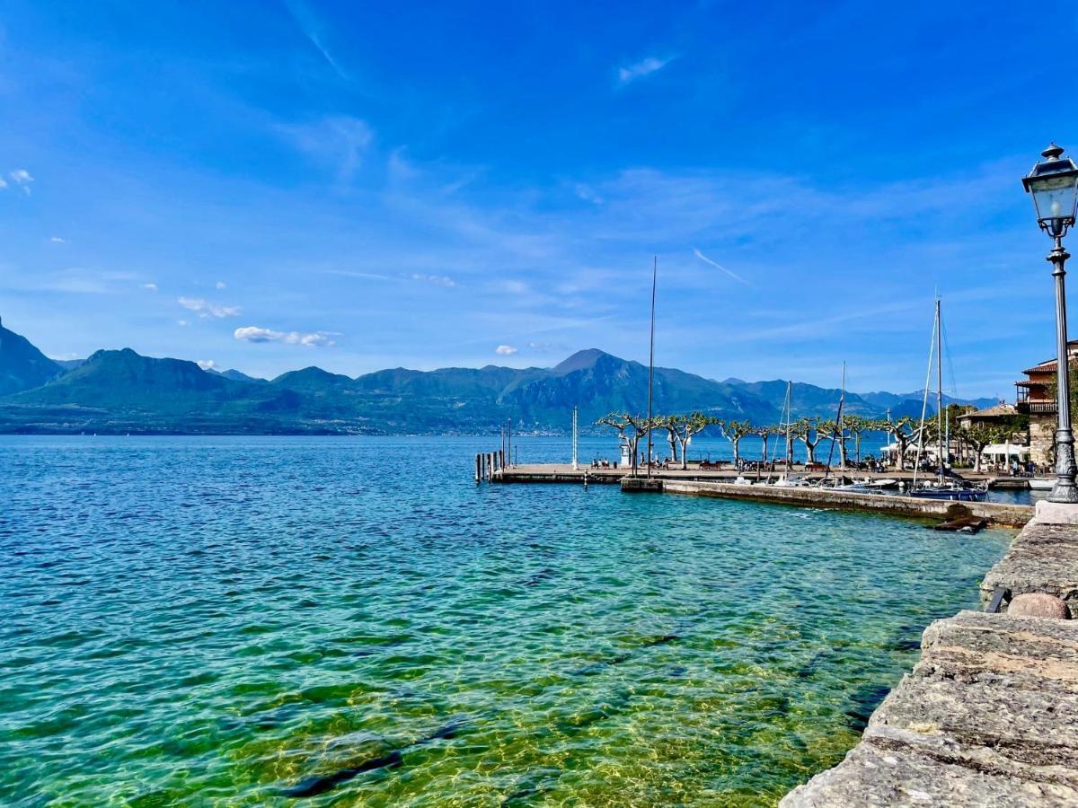 Il Sogno Al Lago Di Garda Apartment Torri Del Benaco Exterior photo