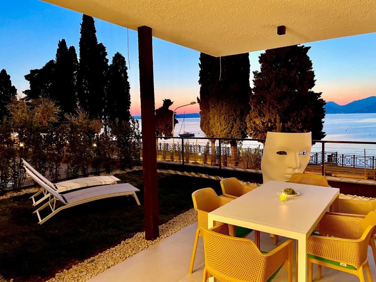 Il Sogno Al Lago Di Garda Apartment Torri Del Benaco Exterior photo